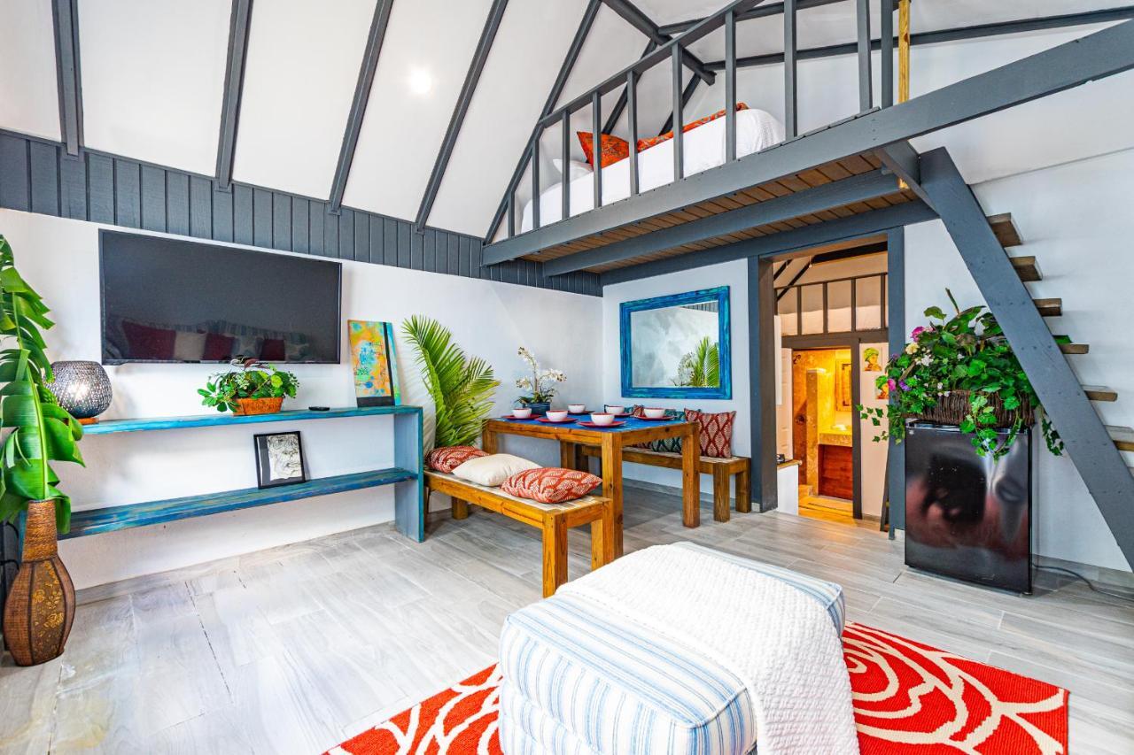 Saunders 2Bd Beach Cottage Нассау Екстер'єр фото